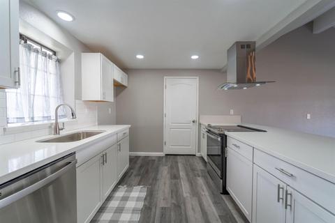 1817 Moet Way, Modesto, CA 95351 photo 11