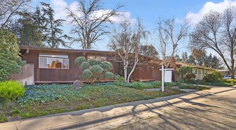 1210 Colby Dr, Davis, CA 95616 photo 5