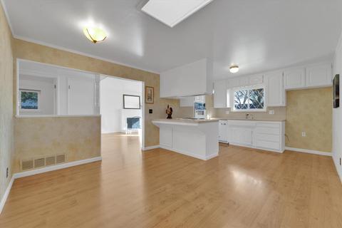 209 Bruce Ct, Modesto, CA 95350 photo 9