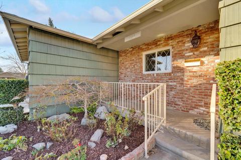 209 Bruce Ct, Modesto, CA 95350 photo 3