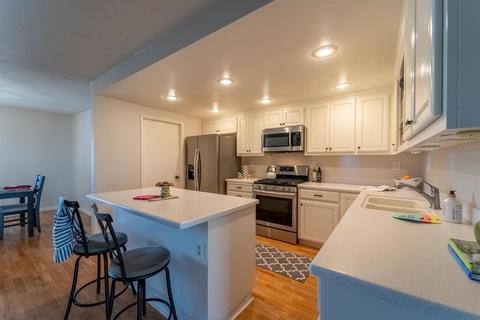 1537 Lenox Dr, Modesto, CA 95350 photo 1