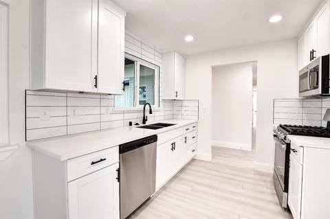 6330 Shenandoah Dr, Sacramento, CA 95841 photo 8