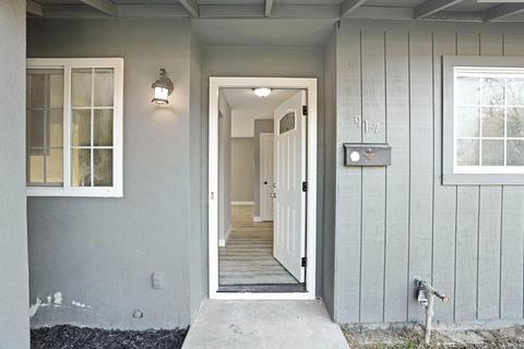 917 Middlecoff Ave, Modesto, CA 95351 photo 2