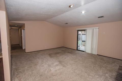 135 Ramon Ct, Galt, CA 95632 photo 10