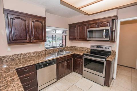 135 Ramon Ct, Galt, CA 95632 photo 6