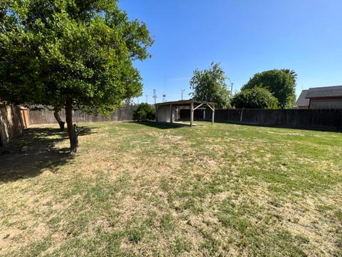 679 Chestnut St, Turlock, CA 95380 photo 27