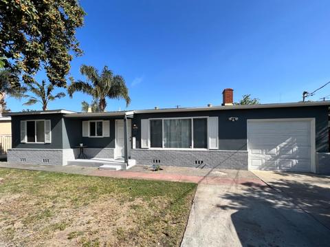 679 Chestnut St, Turlock, CA 95380 photo 1