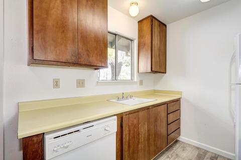 2042 E 8th St, Davis, CA 95618 photo 16