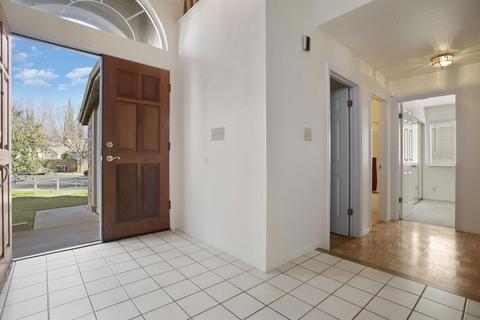281 King Arthur Ct, Tracy, CA 95376 photo 5