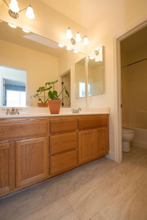 233 Paint Way, Patterson, CA 95363 photo 13