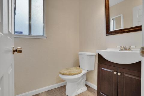 1300 Cape Cod Dr, Modesto, CA 95358 photo 19