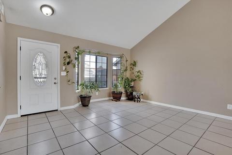 1300 Cape Cod Dr, Modesto, CA 95358 photo 8
