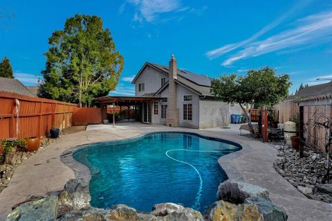 925 Tokay Pl, Manteca, CA 95337 photo 2