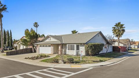 449 Swallow Ct, Manteca, CA 95336 photo 3
