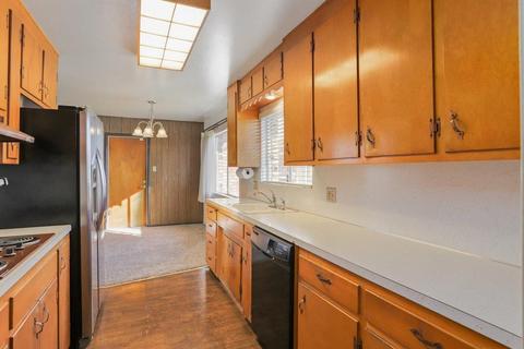 2213 Codding Dr, Modesto, CA 95350 photo 10