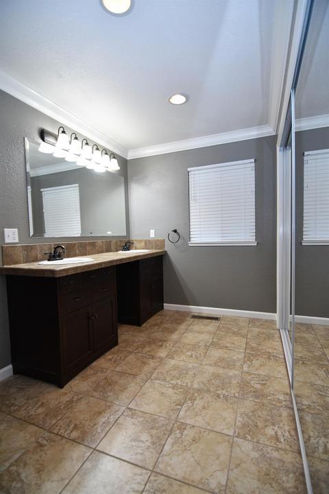 1740 Carleton Dr, Turlock, CA 95382 photo 37