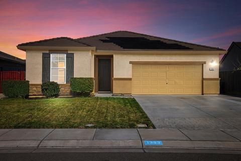 1383 Camilla St, Manteca, CA 95337 photo 2