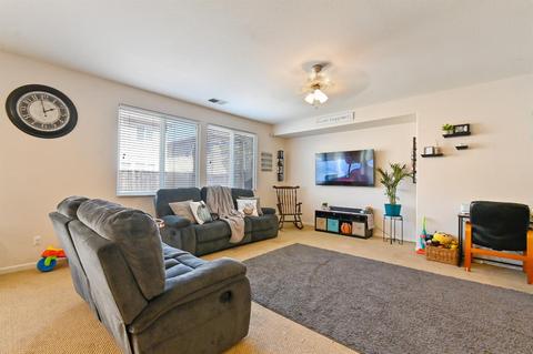 1753 Griego Ave, Olivehurst, CA 95961 photo 8