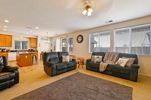 1753 Griego Ave, Olivehurst, CA 95961 photo 9