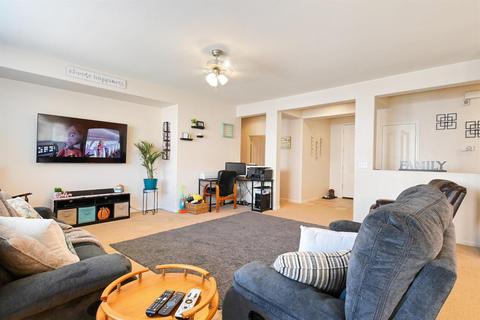 1753 Griego Ave, Olivehurst, CA 95961 photo 7