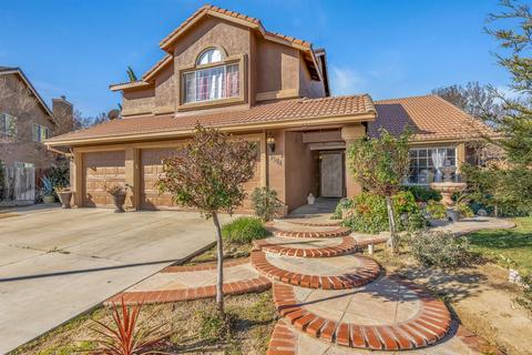 1584 Via Compania, Gustine, CA 95322 photo 3
