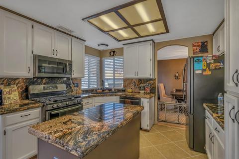 1584 Via Compania, Gustine, CA 95322 photo 16