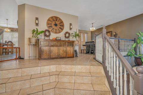 1584 Via Compania, Gustine, CA 95322 photo 6