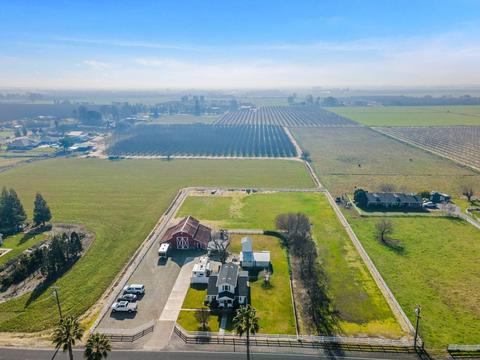 5020 E Fig Ave, Manteca, CA 95337 photo 1