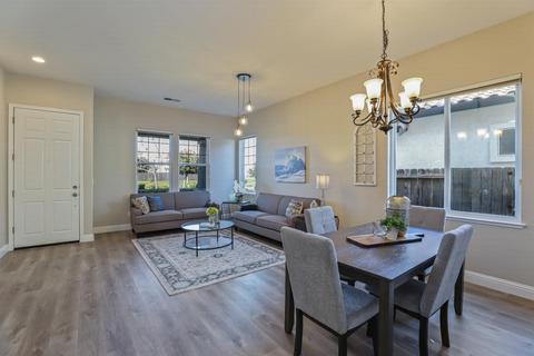 224 S Highland Ave, Ripon, CA 95366 photo 6