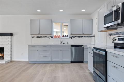 2428 Ada St, Modesto, CA 95354 photo 9
