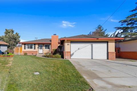 241 Carson Pl, Stockton, CA 95207 photo 1