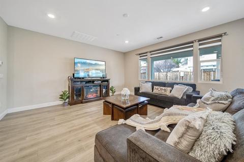 371 Defender Ln, Tracy, CA 95377 photo 25