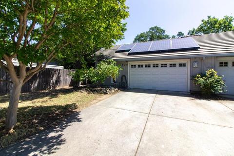 2604 Walnut Ave, Carmichael, CA 95608 photo 1