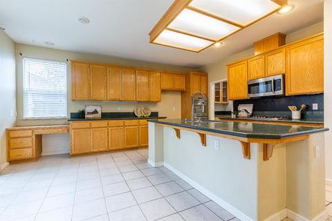 2043 Azevedo Ave, Manteca, CA 95337 photo 9