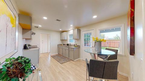 1125 Half Moon Dr, Modesto, CA 95350 photo 13