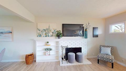 1125 Half Moon Dr, Modesto, CA 95350 photo 8