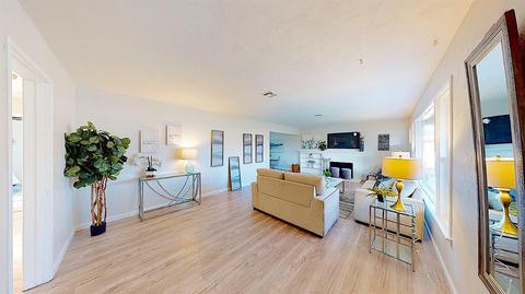 1125 Half Moon Dr, Modesto, CA 95350 photo 4