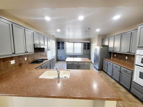 1559 E Topiary Dr, Manteca, CA 95337 photo 5