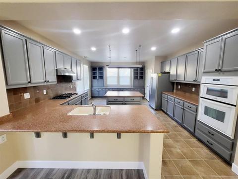 1559 E Topiary Dr, Manteca, CA 95337 photo 6
