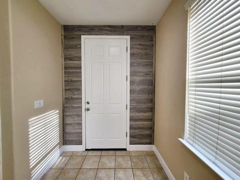1559 E Topiary Dr, Manteca, CA 95337 photo 3