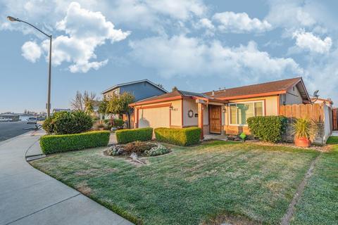 477 Ribier Ct, Manteca, CA 95336 photo 2
