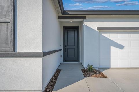 1827 Medford, Manteca, CA 95337 photo 4