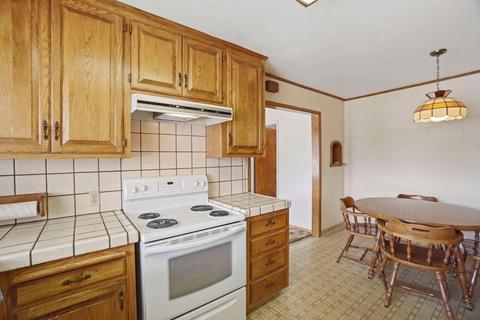 701 Cardinal St, Lodi, CA 95240 photo 8