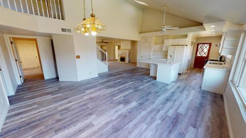 2105 Live Oak Ct, Modesto, CA 95351 photo 14