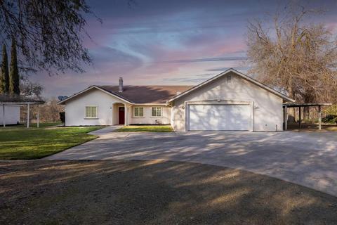 2105 Live Oak Ct, Modesto, CA 95351 photo 2