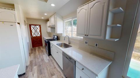 2105 Live Oak Ct, Modesto, CA 95351 photo 15