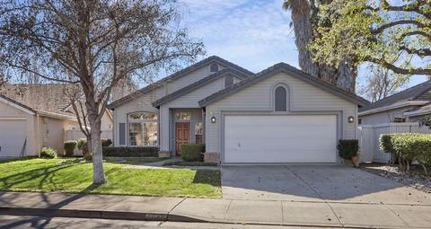 1880 Foxtail Way, Tracy, CA 95376 photo 2