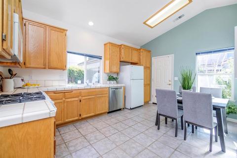 1810 Carlsbad Pl, Davis, CA 95616 photo 11