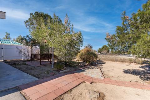 9390 Choiceana Ave, Hesperia, CA 92345 photo 9