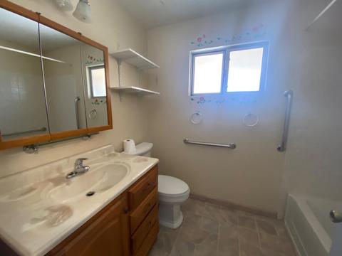 1566 Luck Ct, Manteca, CA 95336 photo 10